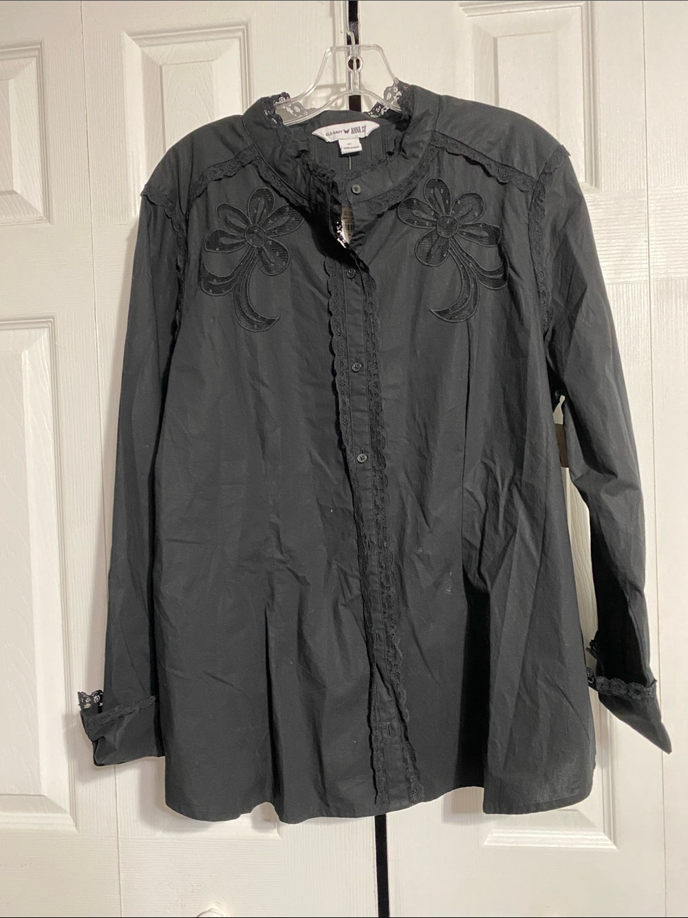 Old Navy NWT black & lace button down shirt top blouse size XL